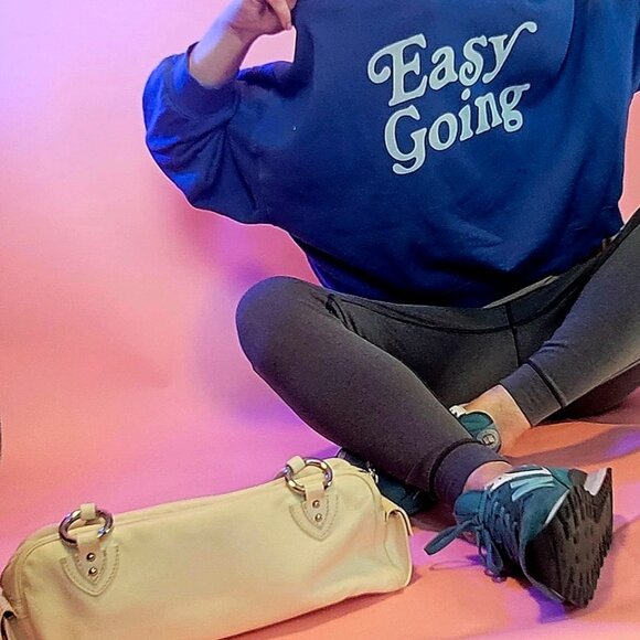 Purse handbag, crossbody, top handle, duffle satchel, shoulder bag, clutch, tote - Picture 13 of 16